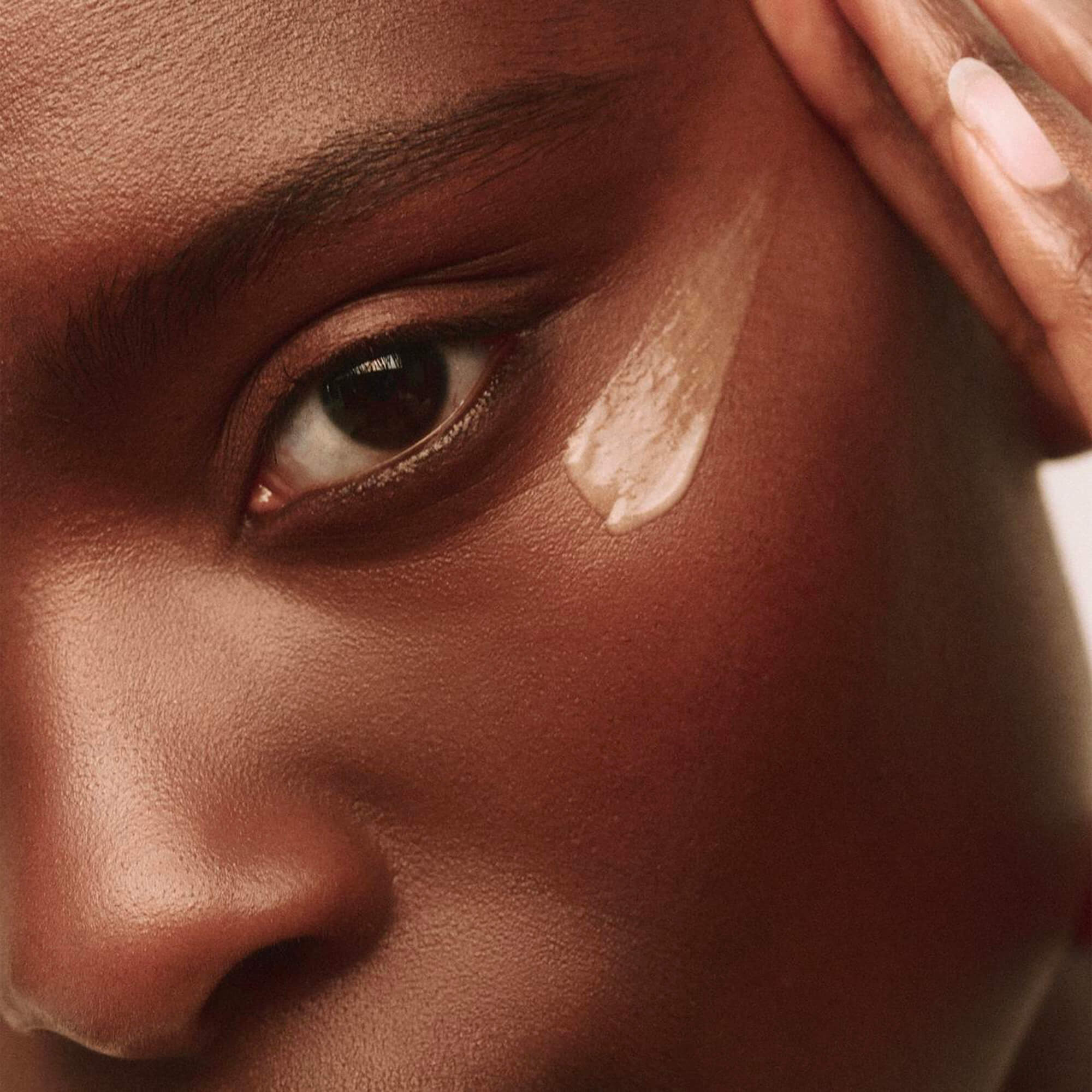 Vitamin-C Brightening Eye Cream - Image 2
