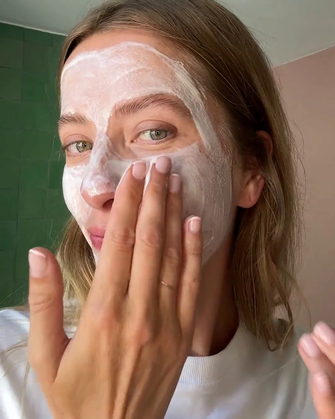 Volcanic BHA Pore Cleansing Foam Mousse Nettoyante Clarifiante - Image 5
