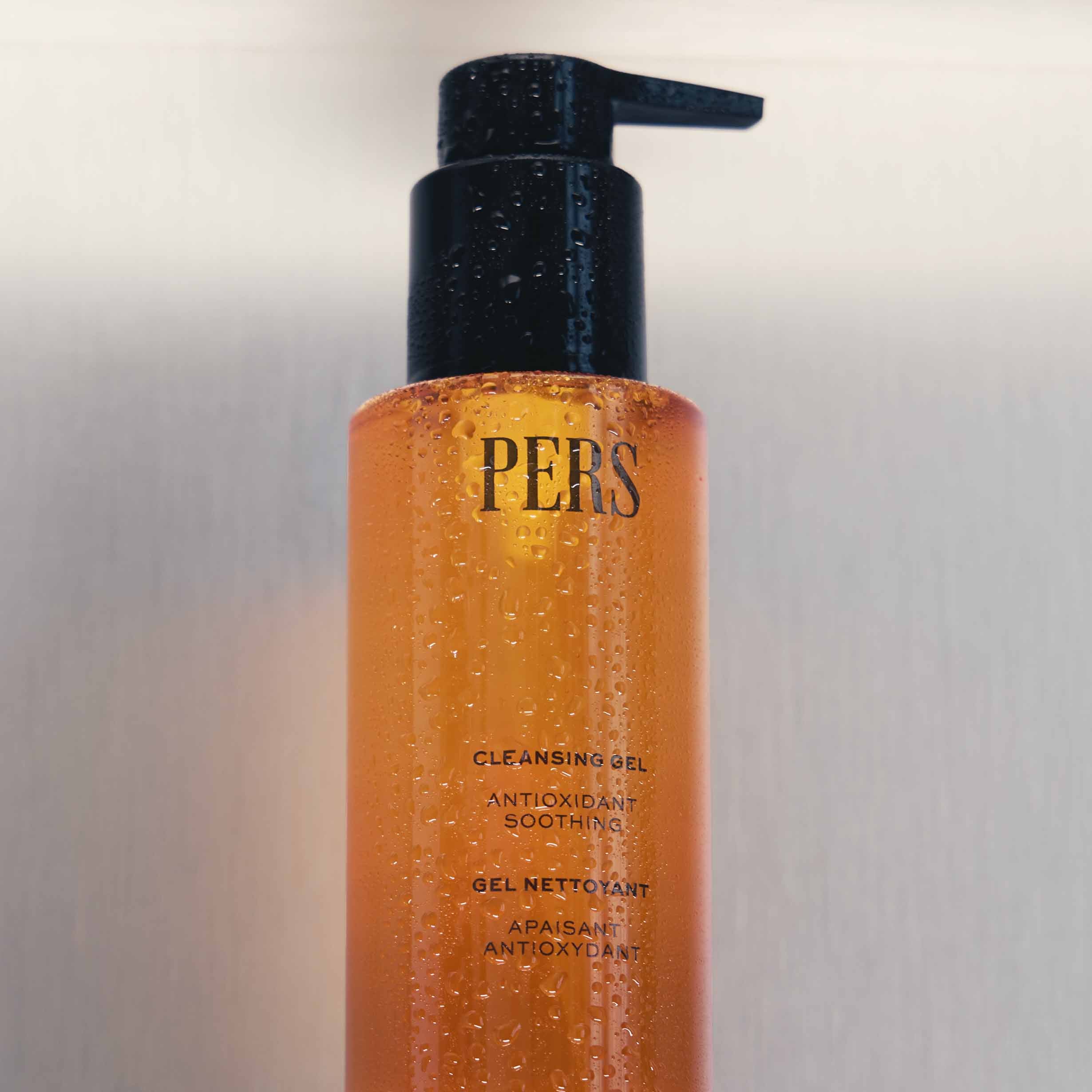 Soothing Antioxidant Cleansing Gel - Image 2
