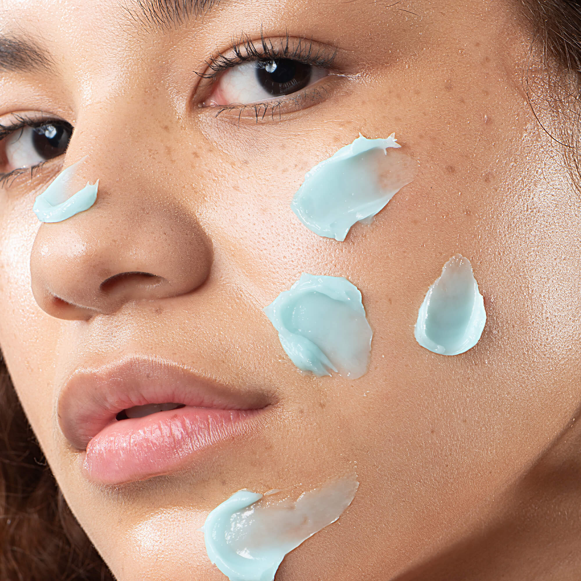 Aquamarine Melt Cleansing Gel-Balm Facial Cleanser - Image 2